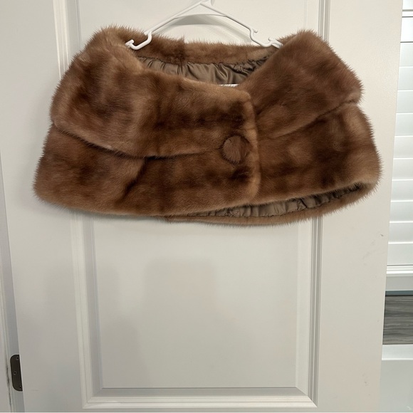 Arthur Rosenbaum Accessories - Vintage 1950’s Arthur Rosenbaum Mink Fur Stole Shawl